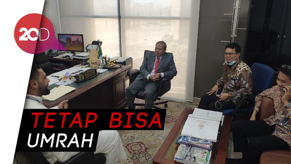 Saat Jemaah RI Mendarat di Bandara Jeddah Pasca-Penghentian Umrah
