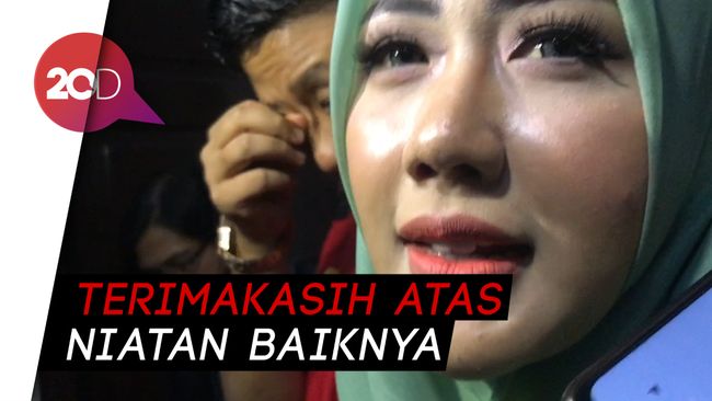 Sang Anak  Sakit  Ini Kata  Rey Utami soal Fairuz Berencana 