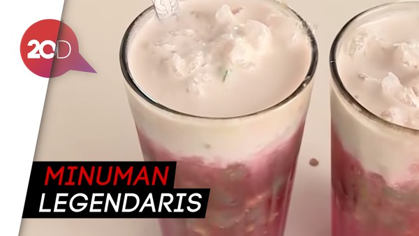 Segarnya Es Lontrong Khas Jawa Tengah