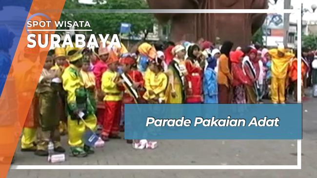 Parade Pakaian Adat Surabaya 
