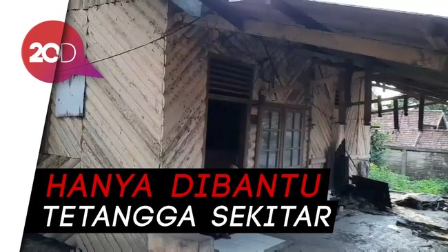 Nenek di Jambi: Tinggal di Gubuk Reyot, Tak Dapat Sembako