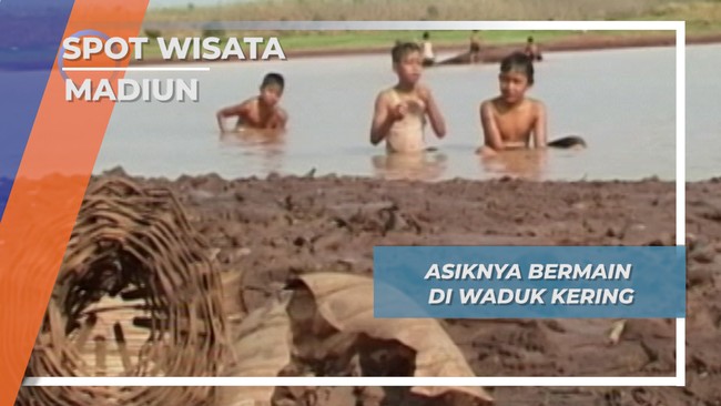 Hiburan Rakyat Madiun, Bermain di Waduk Kering