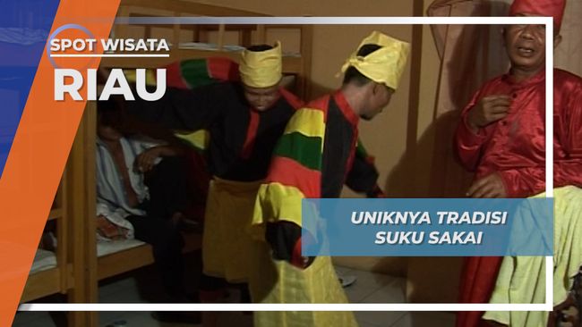 Tradisi Suku Sakai Riau Warna Warni Cerah Baju  Adat