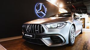 Mobil Sport Mercedes - AMG CLA 45 S Resmi Meluncur di Indonesia