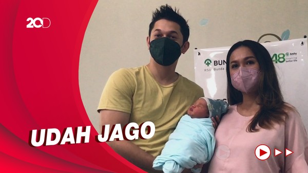 Jadi Suami Siaga, Andrew Andika Tak Ada Niatan Pakai Baby Sitter