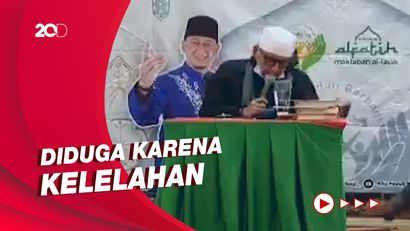 Detik-detik Ustaz Zacky Mirza Pingsan Saat Ceramah di Pekanbaru