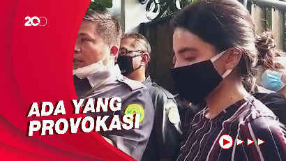 Tsania Marwa Gagal Jemput Anak di Rumah Atalarik Syah