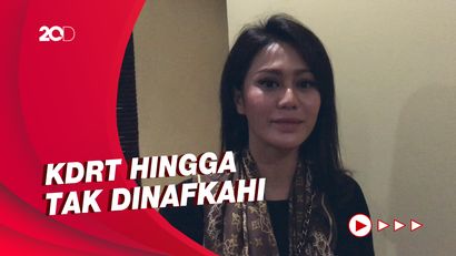 Vicky Zainal Pendam Masalah Rumah Tanggalnya Selama 10 Tahun