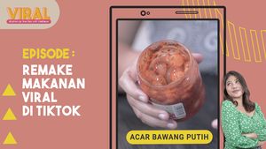 Camilan Viral di Tiktok : Acar Bawang Putih dan Ramen Kuah Mayo