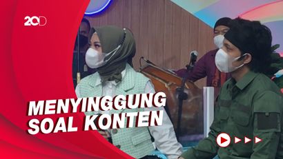 Netizen Soroti Kabar Keguguran Aurel Hermansyah