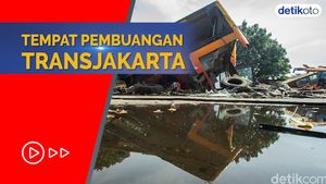 Bikin Merinding! Intip Kuburan Bus TransJakarta Warisan Ahok