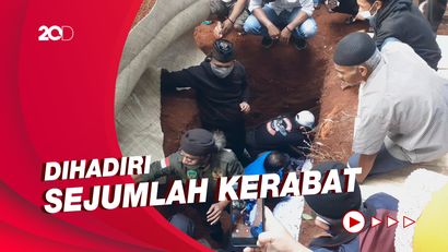 Suasana Pemakaman Mbak You di Bandung