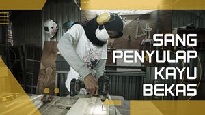 Dari Pengangguran, Menjadi Tukang Kayu