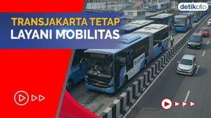 Diperpanjang Lagi, Ini Syarat Naik TransJakarta Saat PPKM Level 4  
