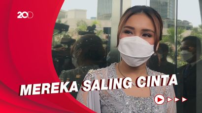 Kata Ayu Ting Ting soal Pernikahan Lesti-Billar Disebut Settingan