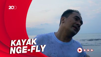 Momen Saipul Jamil Pulang Kampung hingga Berenang di Pantai Anyer