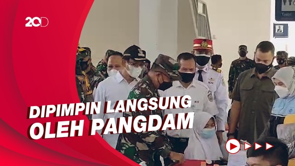 Suasana Vaksinasi di Garut untuk Percepat Pelaksanaan PTM