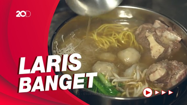 Bikin Laper: Terkenalnya Bakso Theresia yang Autentik