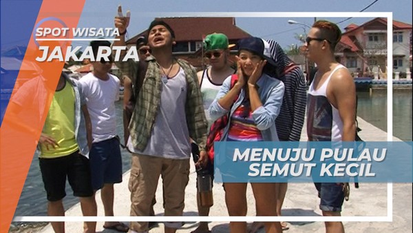 Berperahu Menuju Pulau Semut Kecil Kepulauan Seribu