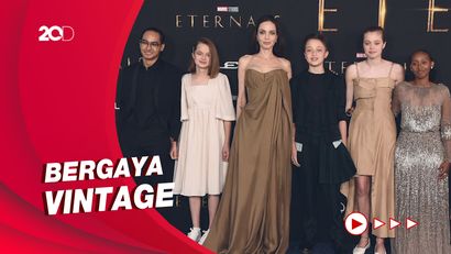 Saat Angelina Jolie Ajak Lima Anaknya ke Premiere Eternals