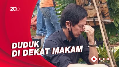 Addie MS Nangis di Pemakaman Oddie Agam