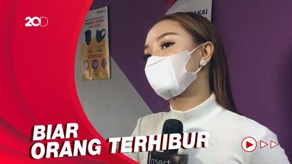 Pernah Salah Kostum saat Manggung, Zaskia Gotik Tetap Pede