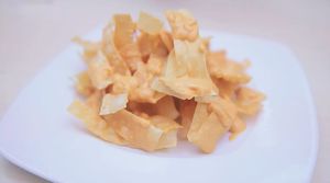 Tips dan Trik : Kulit Pangsit Saus Kacang 