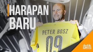 Eks Pelatih Ajax Tangani Dortmund Musim Depan