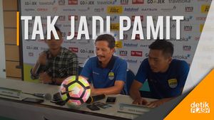 Sempat Bimbang, Akhirnya Djanur Bertahan di Persib