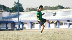 Kim Kurniawan Terlahir Jadi Pesepak Bola