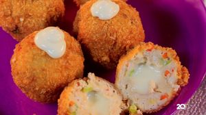 Cheesy Chicken Balls 