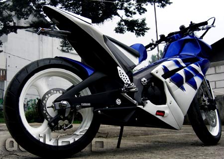 Yamaha Jupiter Z Ala Rossi