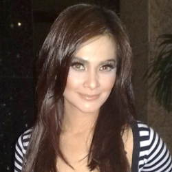 Suami Cut Tari Sudah Lihat Video Porno Mirip Istrinya