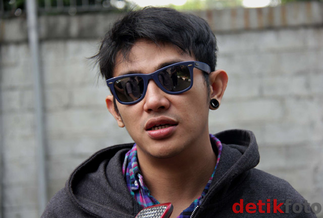Cueknya Vicky Nitinegoro