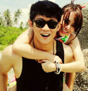 Digugat Cerai, Ifan 'Seventeen' Mesra dengan Perempuan Seksi