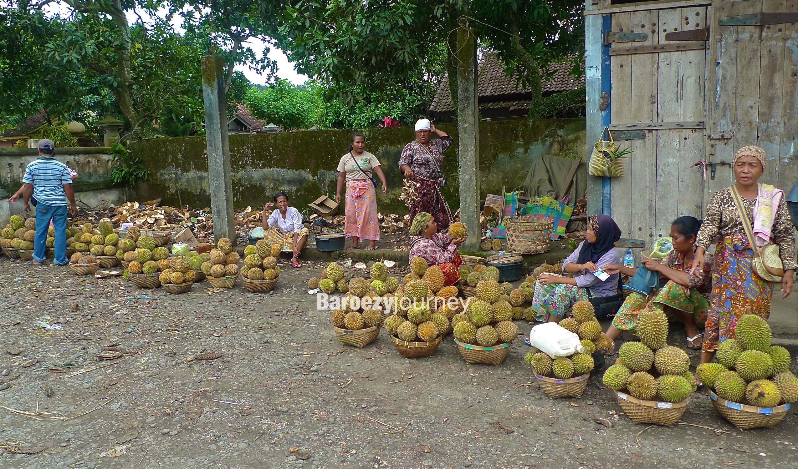 Wow Banjir Durian Di Pusuk NTB