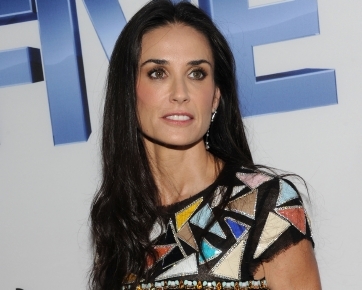 model rambut demi moore Critics point out similarities between demi
moore's body on w magazine
