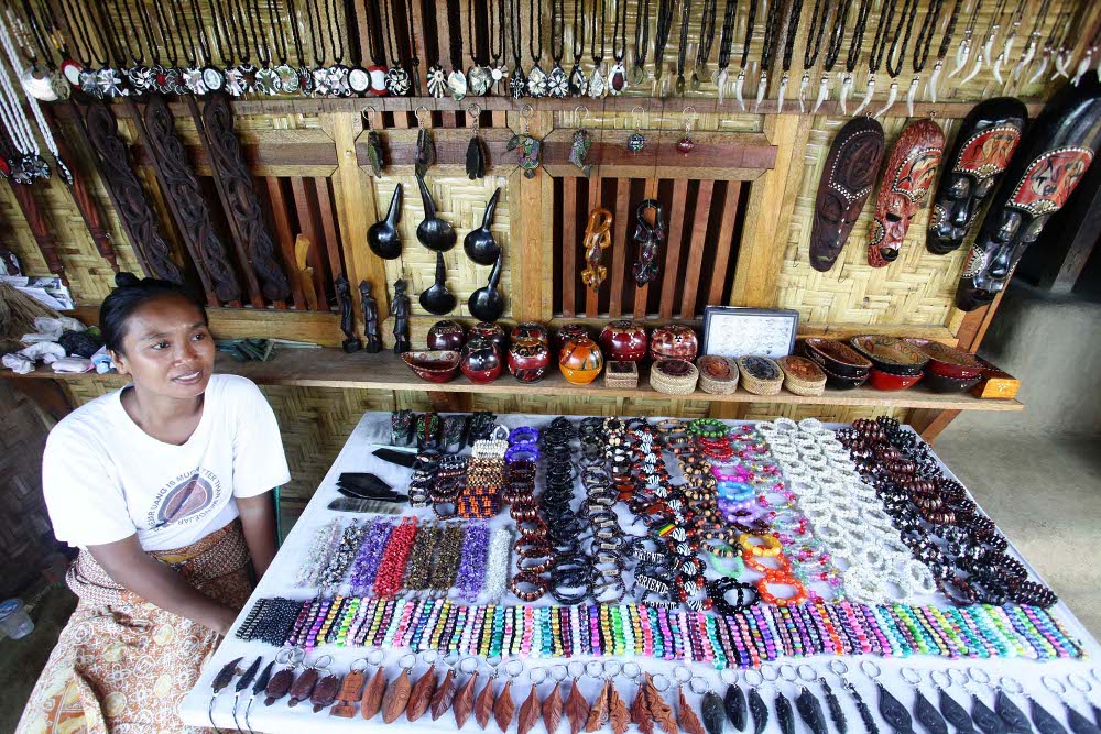 Yuk Berburu Kerajinan  Batu Akik di Lombok Tengah