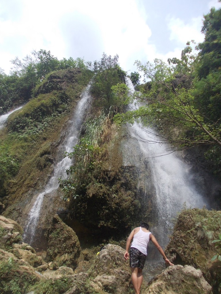 Air Terjun Sri Gethuk Surga Tersembunyi di Gunungkidul Foto 2