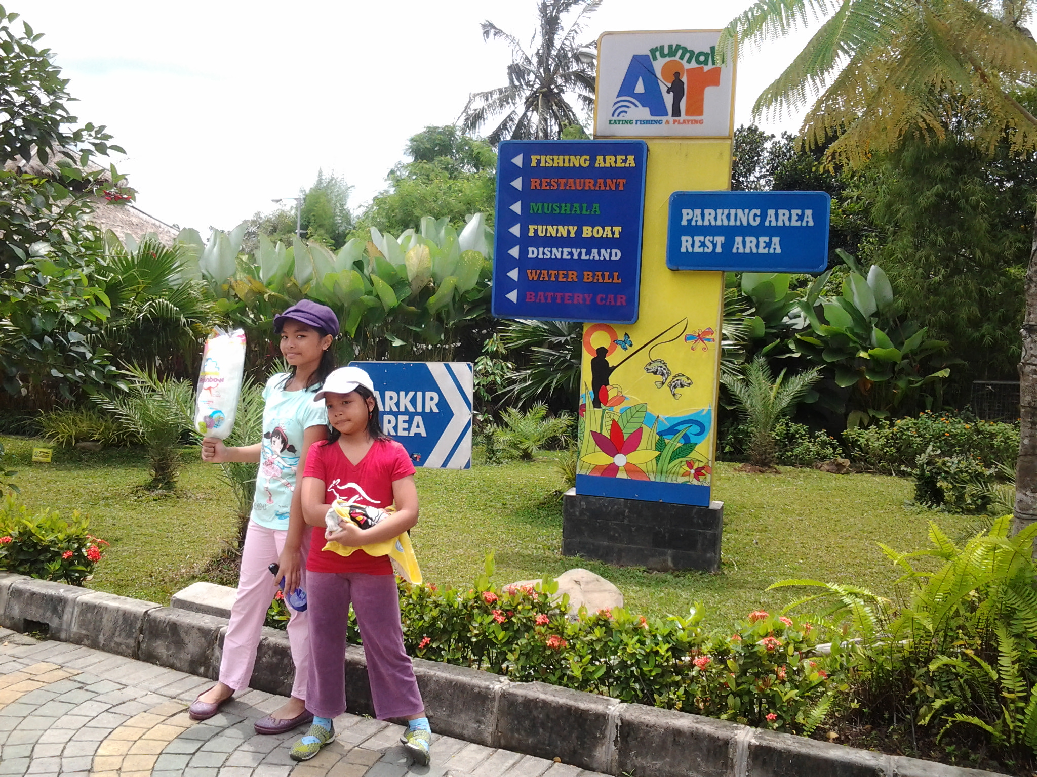 Makan Asyik Dan Outbond Seru Di Rumah Air Bogor