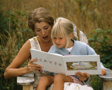 Tips Mendongeng yang Tidak Membuat Si Kecil Bosan