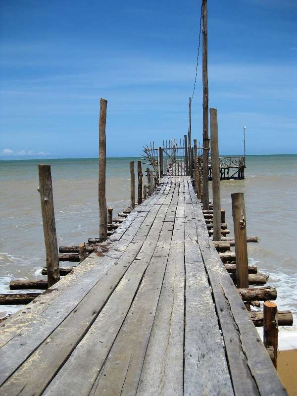 Mengintip Malaysia dari Pantai Pasir Panjang Kalbar Foto 3