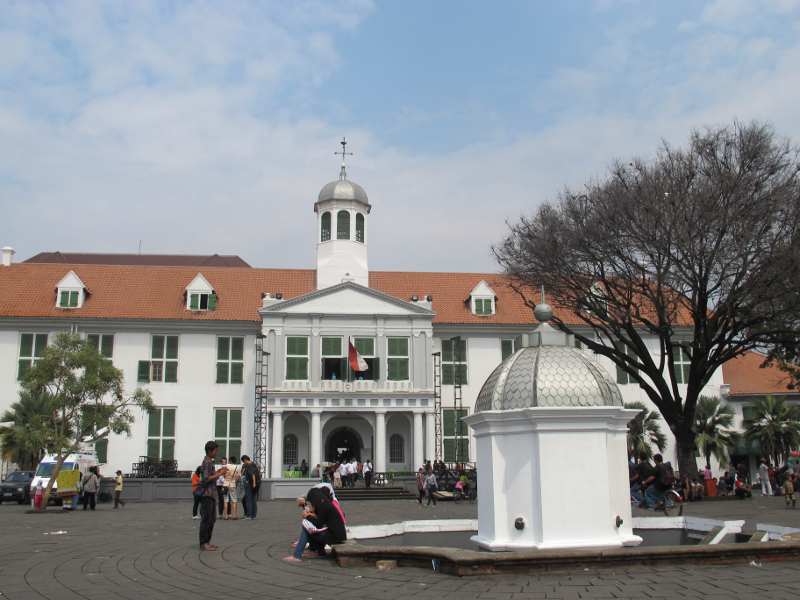 Cara Asyik Menyusuri Kota Tua