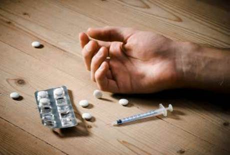 Pertolongan Pertama pada Overdosis Penyalahgunaan Obat Pertolongan Pertama pada Overdosis Penyalahgunaan Obat