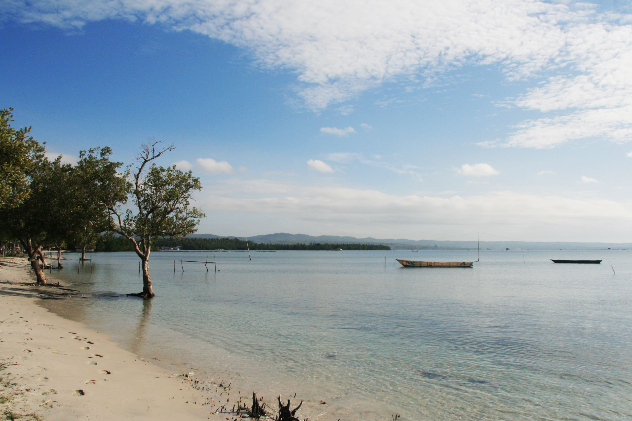 Pantai Nambo Bentangan Pasir Putih Jagoannya Kendari