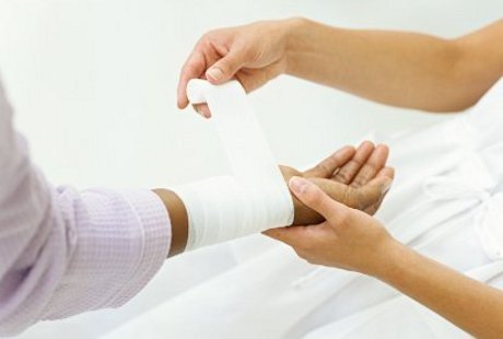 Pertolongan Pertama Pada Perdarahan