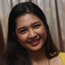 Mikha Tambayong Cuek Jadi Korban Rekayasa Foto Porno