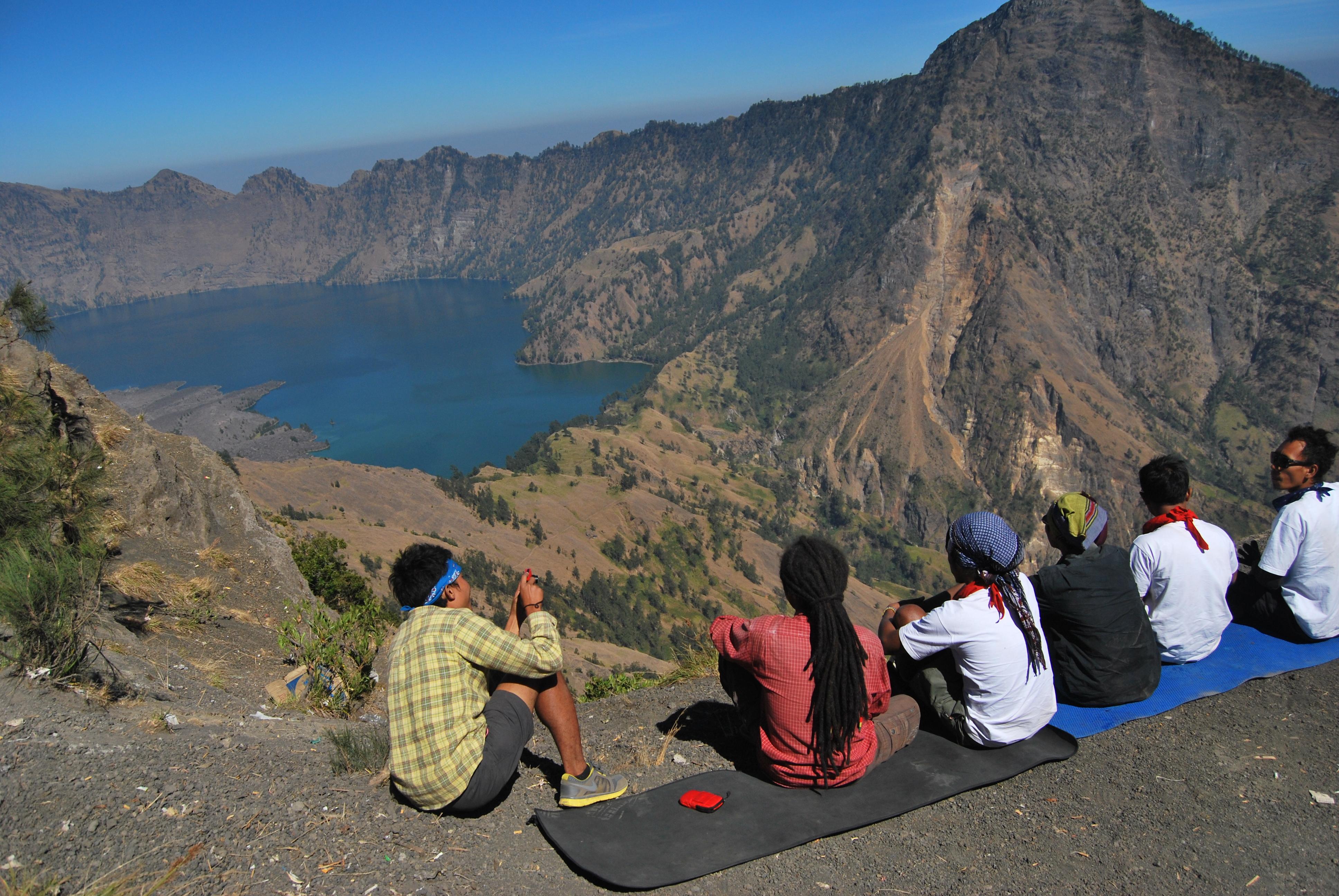 Satu Kata Untuk Gunung Rinjani Eksotis