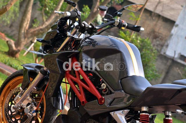 Honda Tiger Berubah Wujud Jadi Ducati