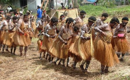 Tari Semut, Lambang Kerukunan Suku Kamoro